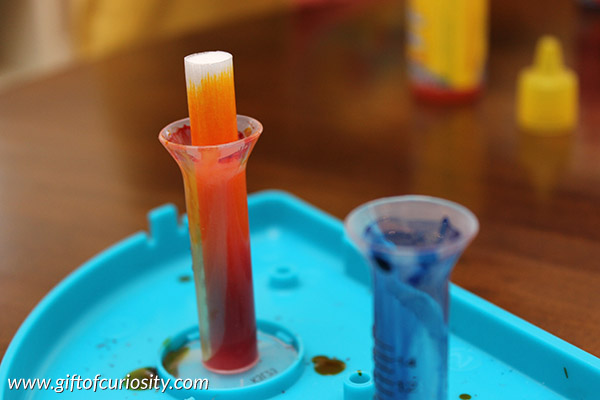 Make your own markers | DIY markers | a practical lesson in mixing colors | color science for kids | teaching primary and secondary colors to kids || Gift of Curiosity