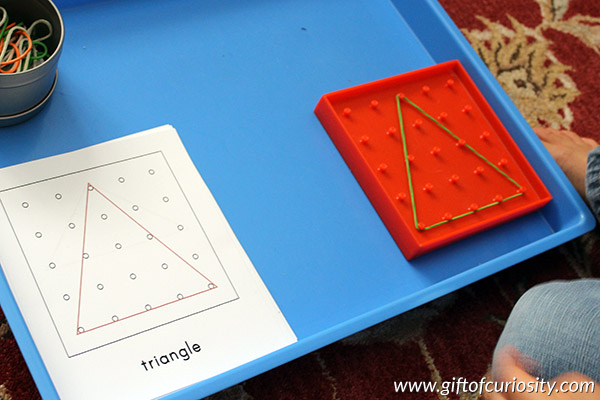 Making shapes on the geoboard | Geoboard shapes activity | Fine motor shapes activity | Shapes activity for preschool | Shapes activity for kindergarten || Gift of Curiosity